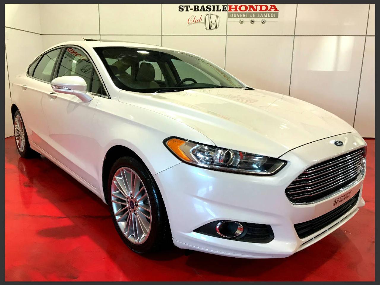 Used 2016 Ford Fusion SE AWD + TOIT + CAMERA for sale in St-Basile-le-Grand, QC