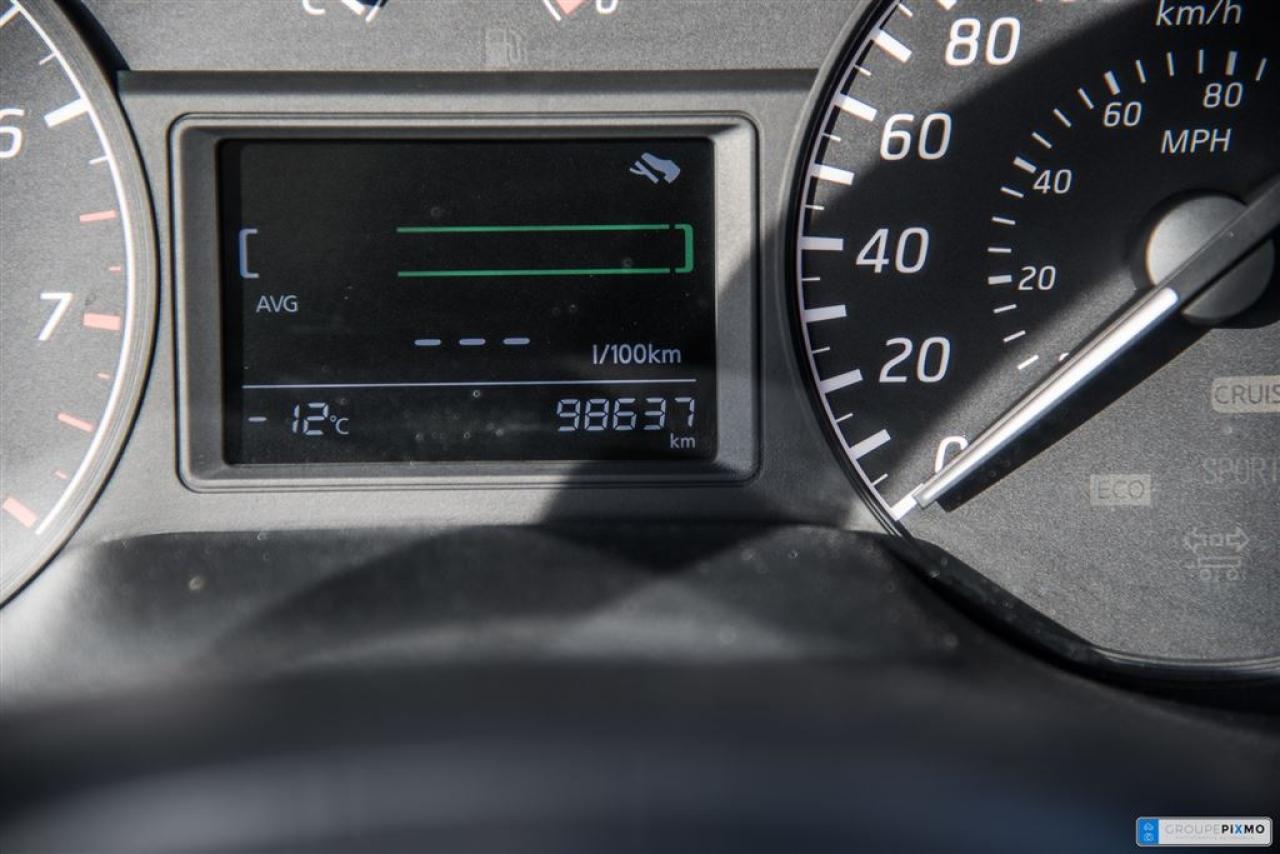 660700