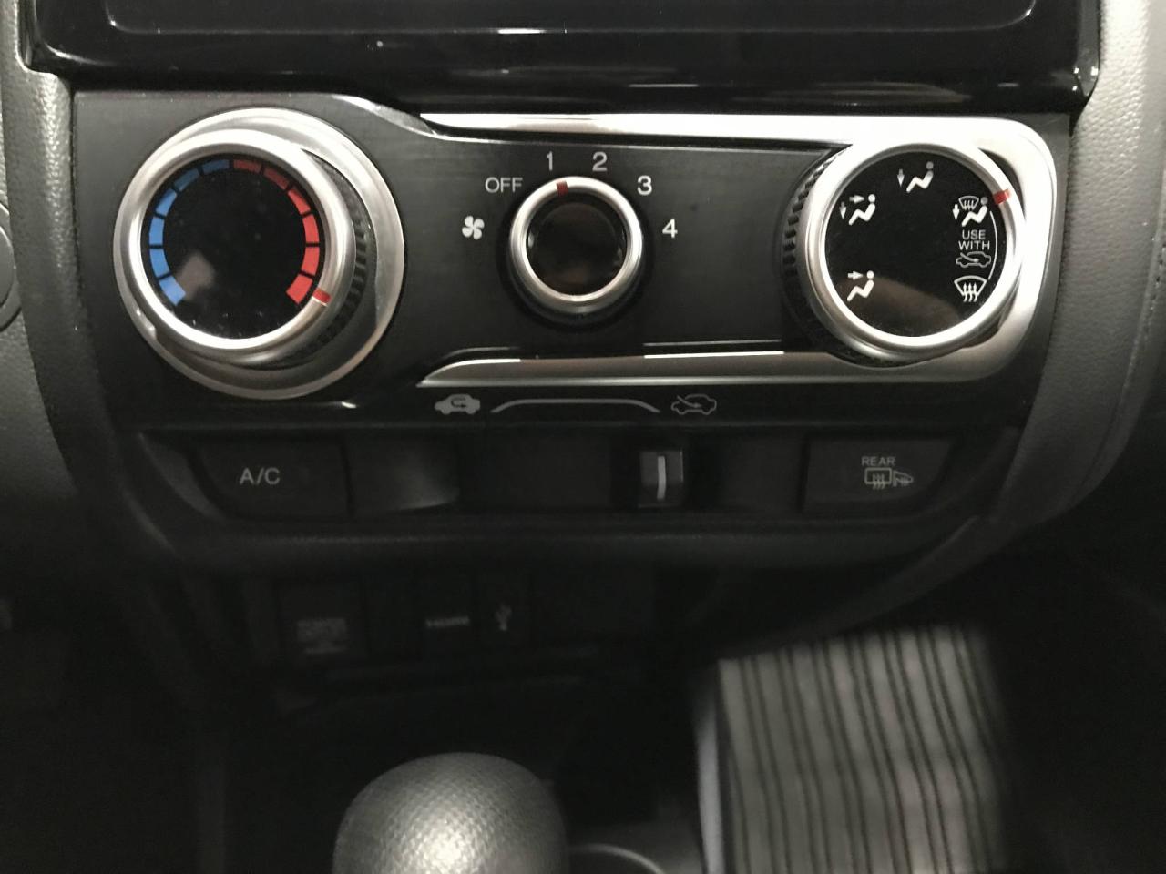 660738