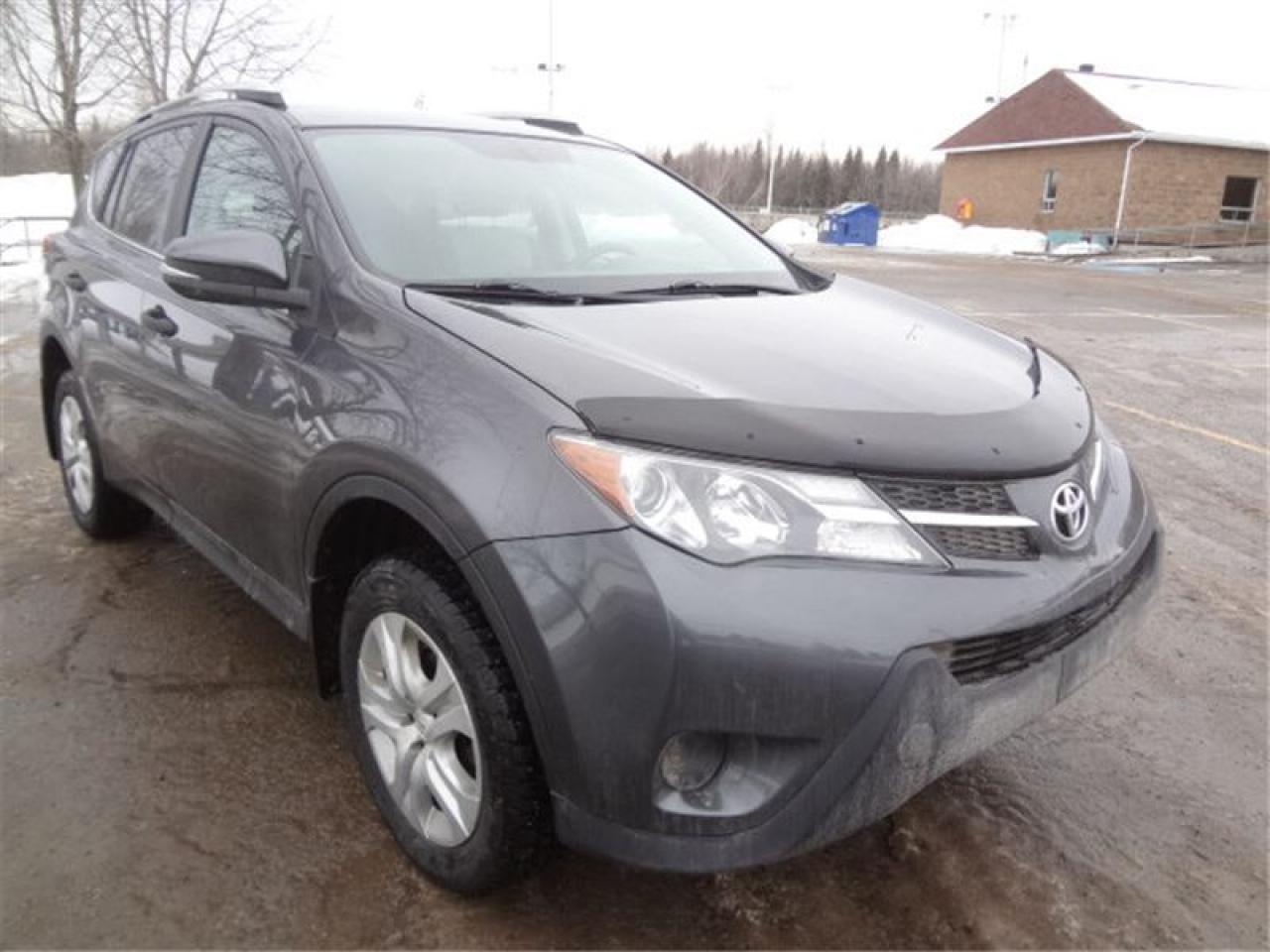 Used 2013 Toyota RAV4 AWD LE for sale in St-Lambert-de-Lauzon, QC