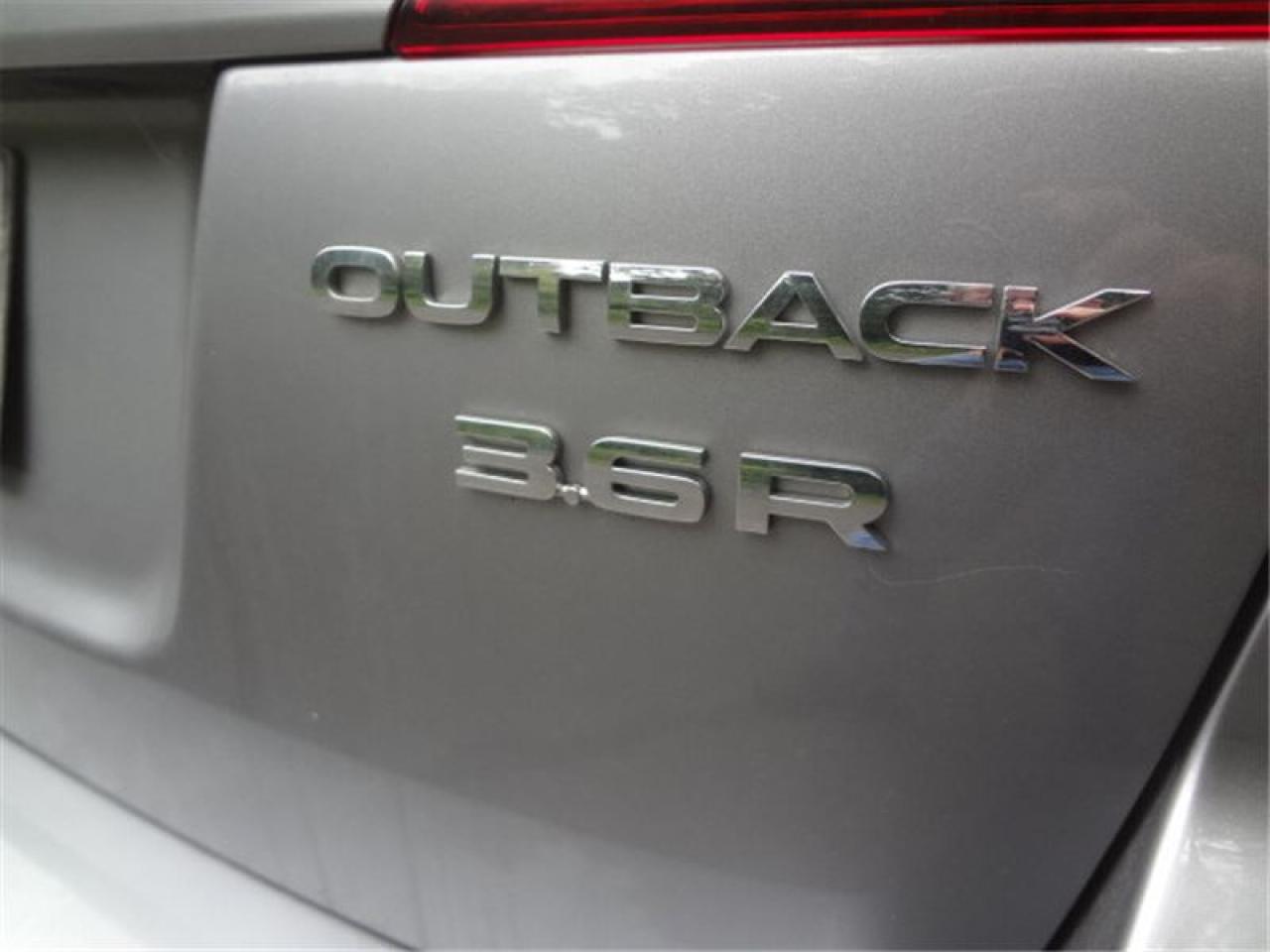 660864