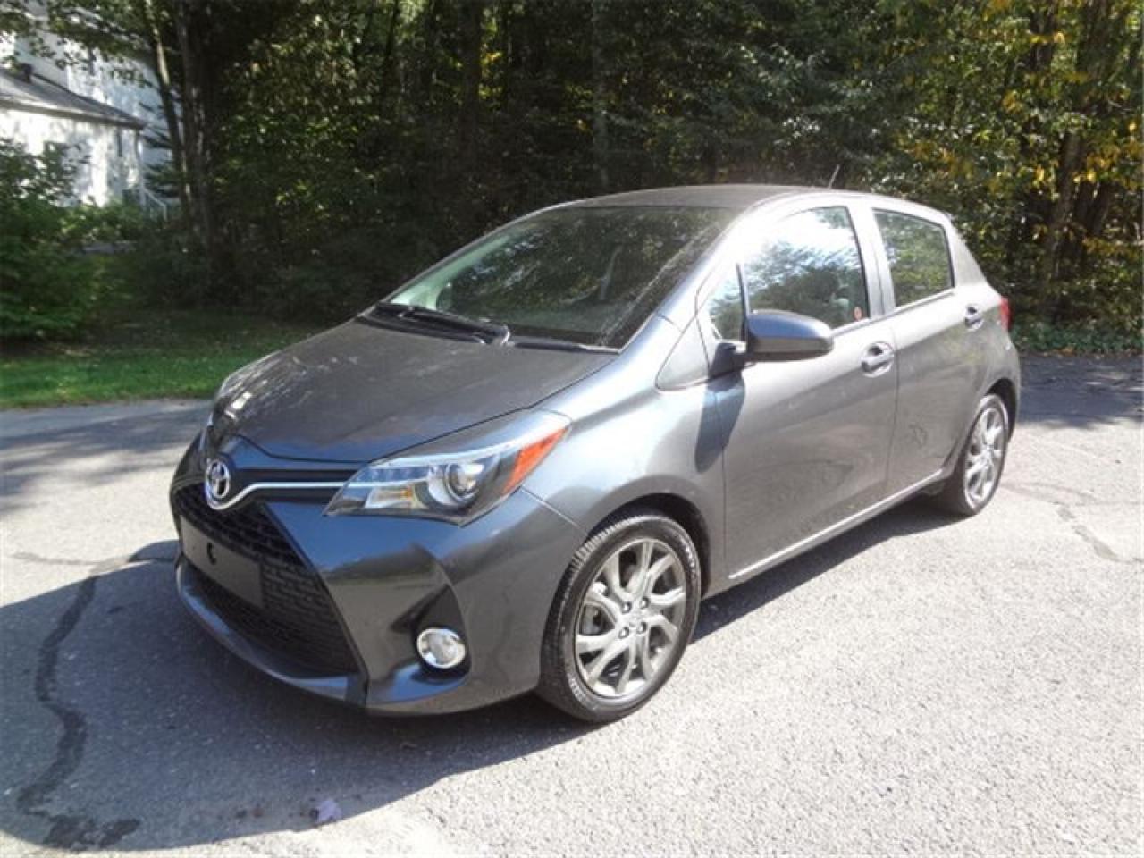 Used 2015 Toyota Yaris SE for sale in St-Lambert-de-Lauzon, QC