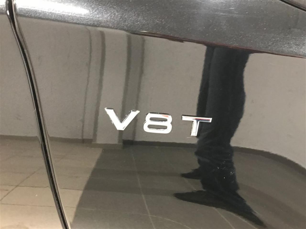 660890