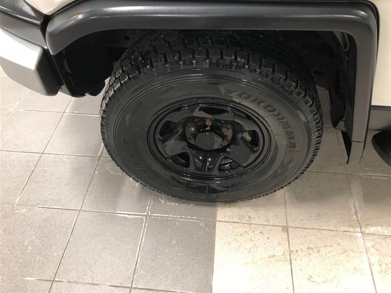 660892