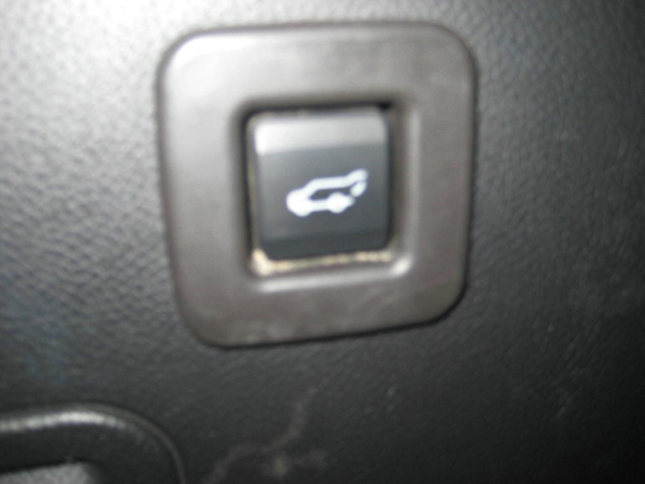 660906