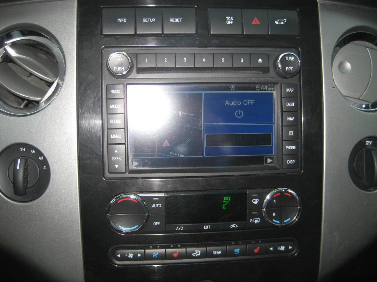 660906.11608272