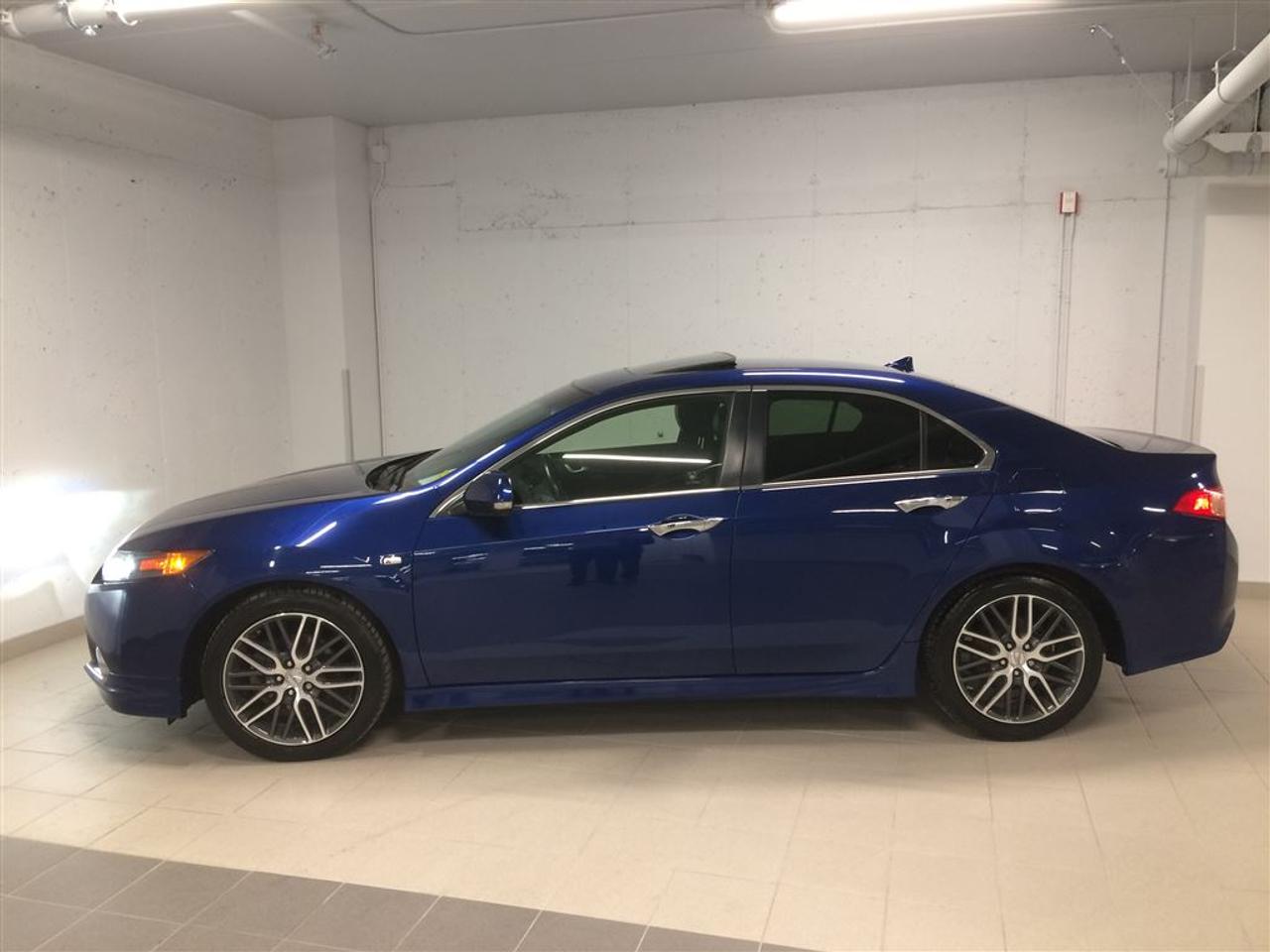 <a href=https://www.gatineauacura.com/occasion/Acura-TSX-2013.html>https://www.gatineauacura.com/occasion/Acura-TSX-2013.html</a>

RATE FROM 2.9%, 1 OWNER CLEAN CARPROOF NO ACCIDENT, ACURA CANADA CERTIFIED PROGRAM AND WE ARE INCLUDING THE ACURA CERTIFIED WARRANTY FOR 7 YEARS 130 000KM AT NO ADDITIONAL COST TO ANY CANADIAN BUYER AND LOW RATES. A-SPEC PACKAGE, EXCLUSIVE A-SPEC INTERIOR WITH SUEDE AND LEATHER WITH RED STITCHING, EXCLUSIVE DASH, MEMORY SEATS, SUNROOF, POWER TAIL GATE, BLUETOOTH, ZENON LIGHTS. NON SMOKING VEHICLE.  INCLUDES SAFETY & E TEST FOR ONTARIO OR QUEBEC.