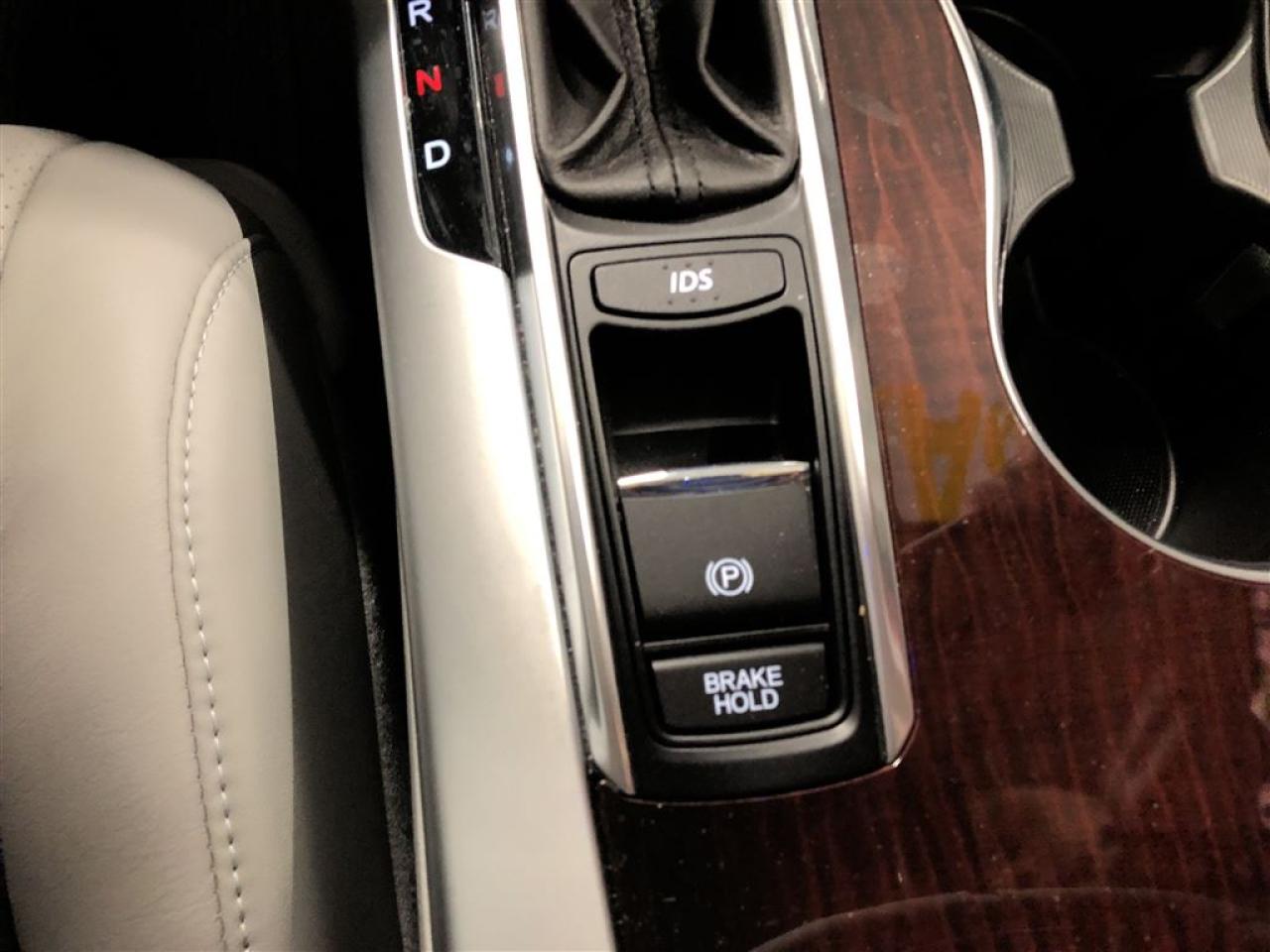 660966