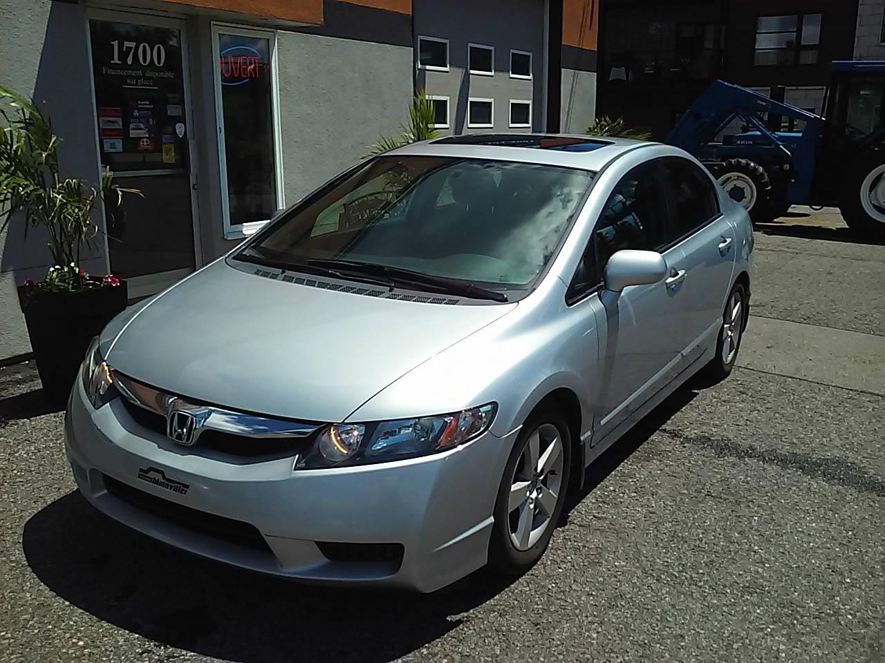 <a href=https://www.autoaubaine.com/Honda-Civic-c6790867.html>https://www.autoaubaine.com/Honda-Civic-c6790867.html</a>

beau véhicule entièrement équipé, automatique avec air climatisée, mags, toit ouvrant, aileron, banc en suède, vitres teintées, radio cd mp3 prise aux Control au volant, régulateur de vitesses, groupe électrique, super propre, financement de la 1ier 2iem et 3iem chance au crédit.