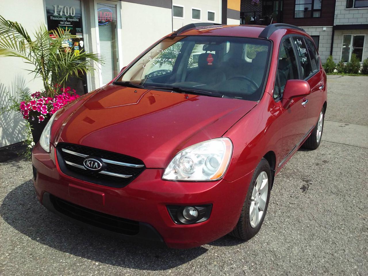 Used 2008 Kia Rondo EX 4 cyl 7 passagers for sale in St-Charles-Borromée, QC