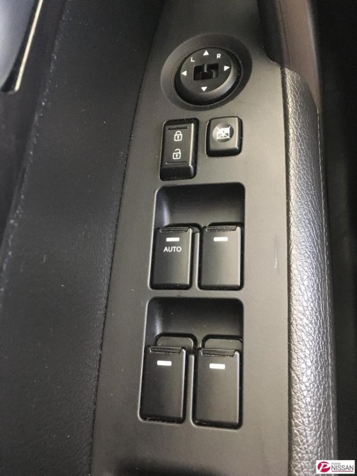 660995