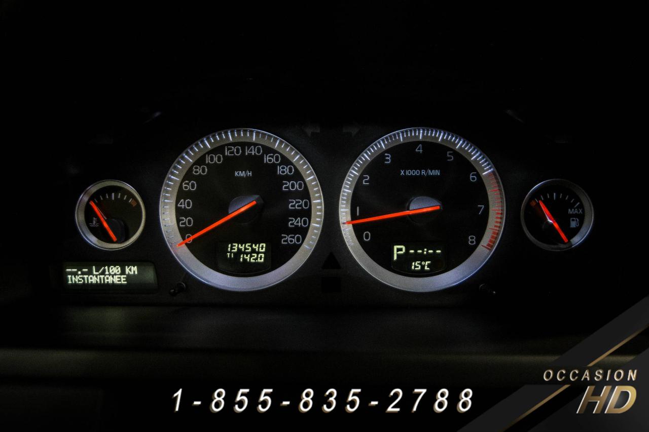 661003