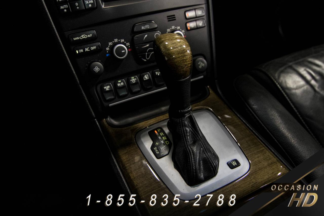 661003
