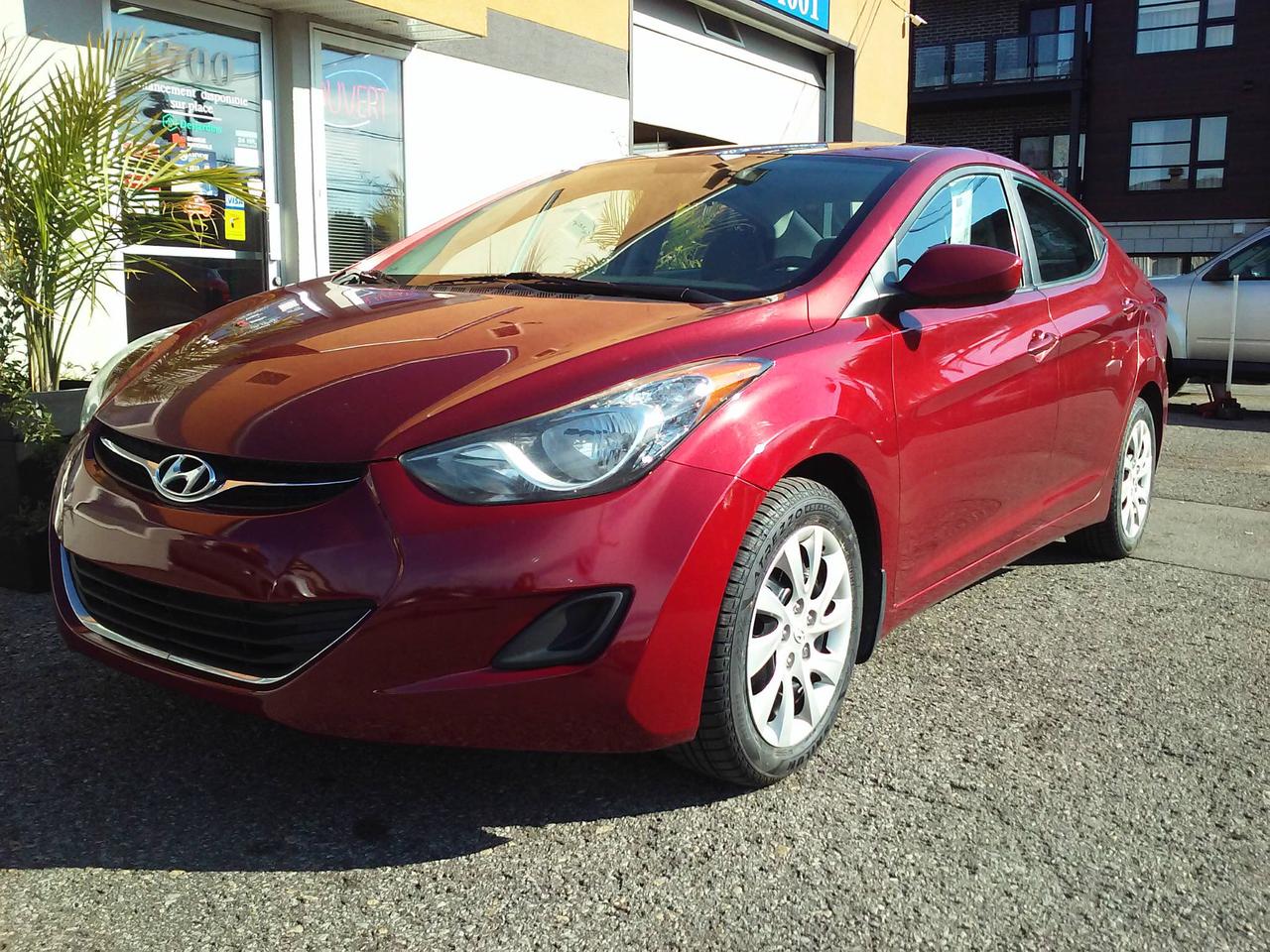 Used 2011 Hyundai Elantra GL 5 vitesses berline for sale in St-Charles-Borrom&eacute;e, QC