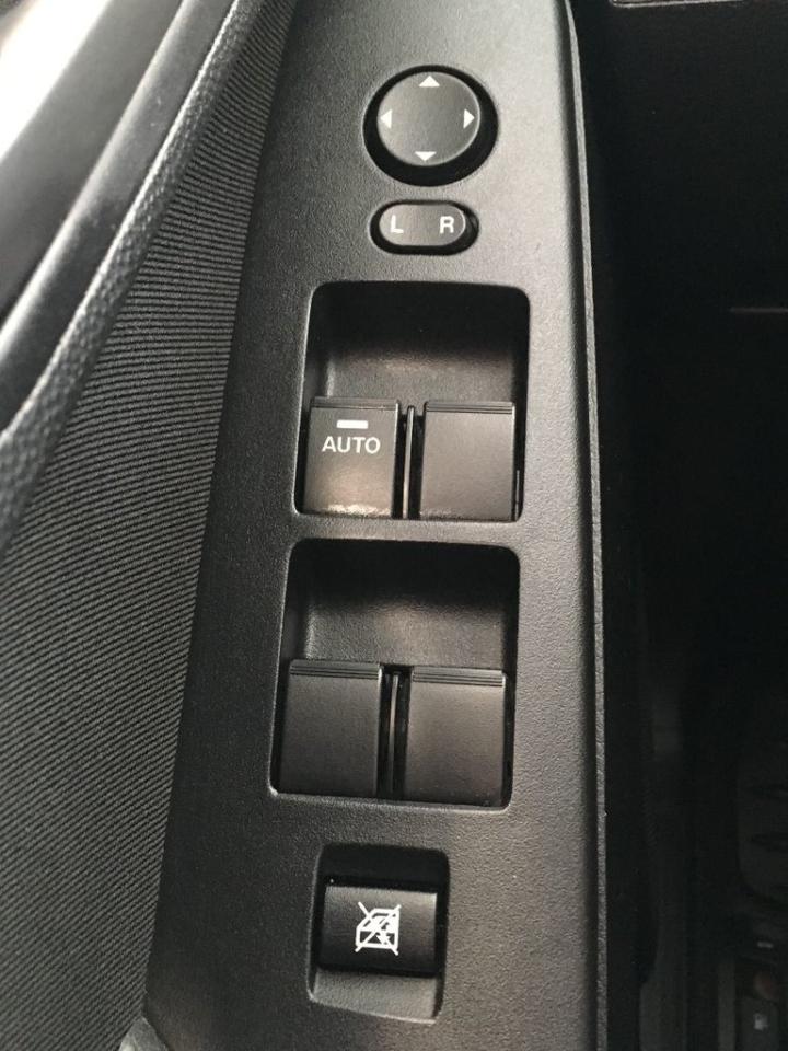 661083
