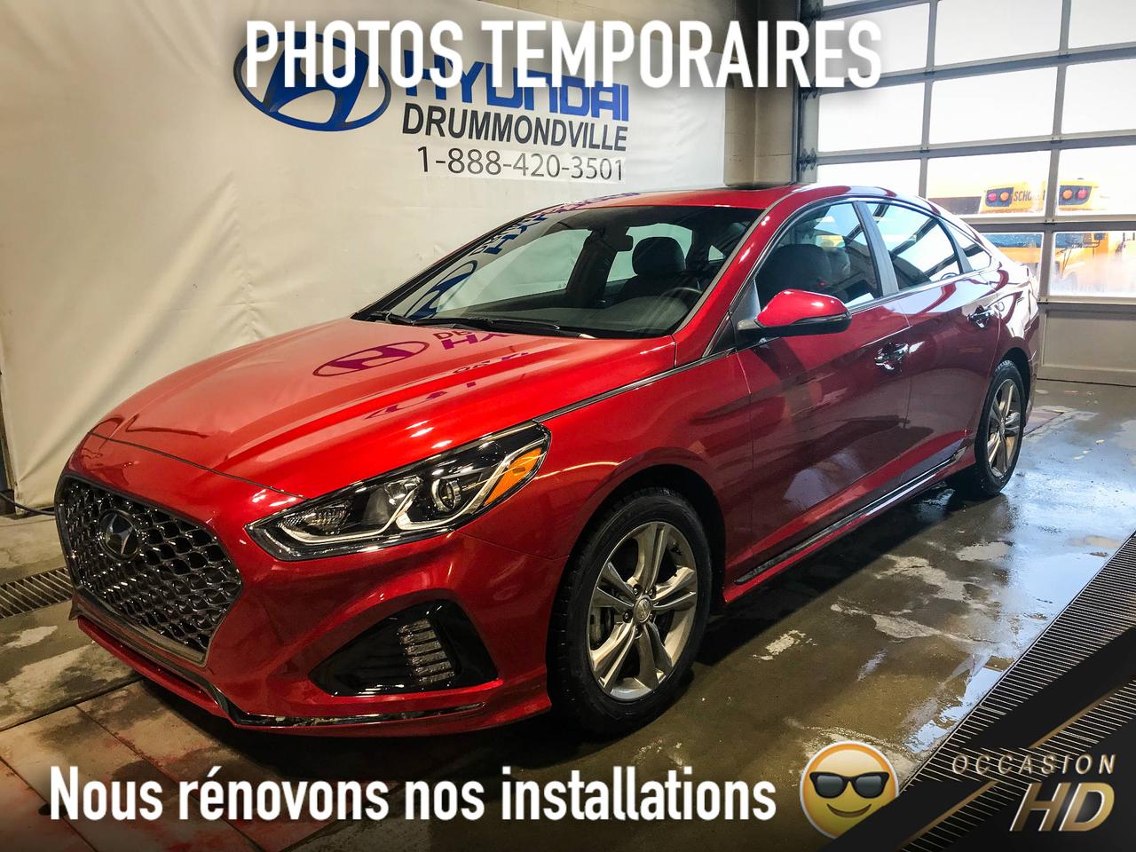 <a href=https://www.hyundaidrummondville.com/occasion/Hyundai-Sonata-2018.html>https://www.hyundaidrummondville.com/occasion/Hyundai-Sonata-2018.html</a>

** PRIX DÉMO ** HYUNDAI SONATA SPORT 2018 AUTOMATIQUE ~ CONDITION SHOWROOM + JAMAIS ACCIDENTÉ ~ VOLANT SPORT AVEC PADDLESHIFT, DÉTECTEUR D ANGLE MORT, TOIT OUVRANTS, CUIR/TISSU, CAMÉRA DE RECUL, BLUETOOTH, JANTES 17 POUCES, SIÈGES ÉLECTRIQUES CHAUFFANTS ET BIEN PLUS !! CETTE ÉLÉGANTE SONATA VOUS OFFRE UNE CONDUITE DYNAMIQUE, UNE SILHOUETTE RAFFINÉ, UN INTÉRIEUR TOUT ÉQUIPÉ SPACIEUX !! RECONNU POUR SON MOTEUR 2.4L FIABLE ET DUNE MOYENNE DE 8.5L COMBINÉ VOUS SEREZ COMBLÉ !! A VOIR ABSOLUMENT !! PASSEZ DÈS AUJOURDHUI POUR EN FAIRE LESSAI ROUTIER !!

POUR PRENDRE RENDEZ-VOUS POUR UN ESSAI ROUTIER OU POUR OBTENIR PLUS DE DÉTAILS, VOUS POUVEZ COMMUNIQUER SANS FRAIS AU : 1-888-420-3501, VIA MESSAGERIE TEXTE OU APPEL AU 819 314-6555 OU PAR COURRIEL AU USAGE@HYUNDAIDRUMMONDVILLE.CA EN TOUT TEMPS MÊME LES SOIRS ET LES FINS DE SEMAINE !! PRIX ÉTABLI AVEC UN FINANCEMENT À TAUX RÉGULIER !!

NOUS SOMMES LA CONCESSION AU CENTRE DU QUÉBEC !! 1H DE MONTRÉAL   1H DE SHERBROOKE   1H DE TROIS-RIVIÈRES   1H45 DE QUÉBEC !! LE VÉHICULE QUE VOUS RECHERCHEZ À PORTÉ DE MAIN !!

1ERE, 2E ET 3E CHANCE AU CRÉDIT !! AUCUN CAS REFUSÉ !!
FINANCEMENT ET GARANTIE DISPONIBLE SUR PLACE !!
NOUS REPRENONS TOUS VOS ÉCHANGES, MOTO - VTT - BATEAU - ROULOTTE - MOTORISÉ - AVION   QUADRIPORTEUR !!