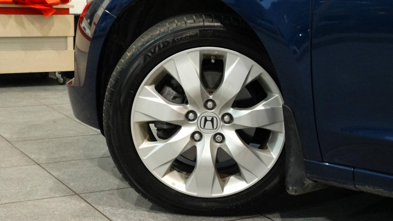 661128