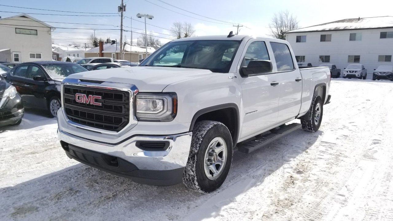 <a href=https://www.poiriernissan.com/occasion/GMC-Sierra_1500-2016.html>https://www.poiriernissan.com/occasion/GMC-Sierra_1500-2016.html</a>

GMC Sierra 1500 CREW CAB 2016Régulateur de vitesse, Freins ABS, Contrôle de stabilité, Coussins gonflables latéraux, Lecteur MP3, Volant ajustable, Direction assistée, Coussins gonflables arrière pour la tête, Siège conducteur - soutien lombaire, Freins à disque, Antipatinage, Système de surveillance de la pression des pneus, Climatisation