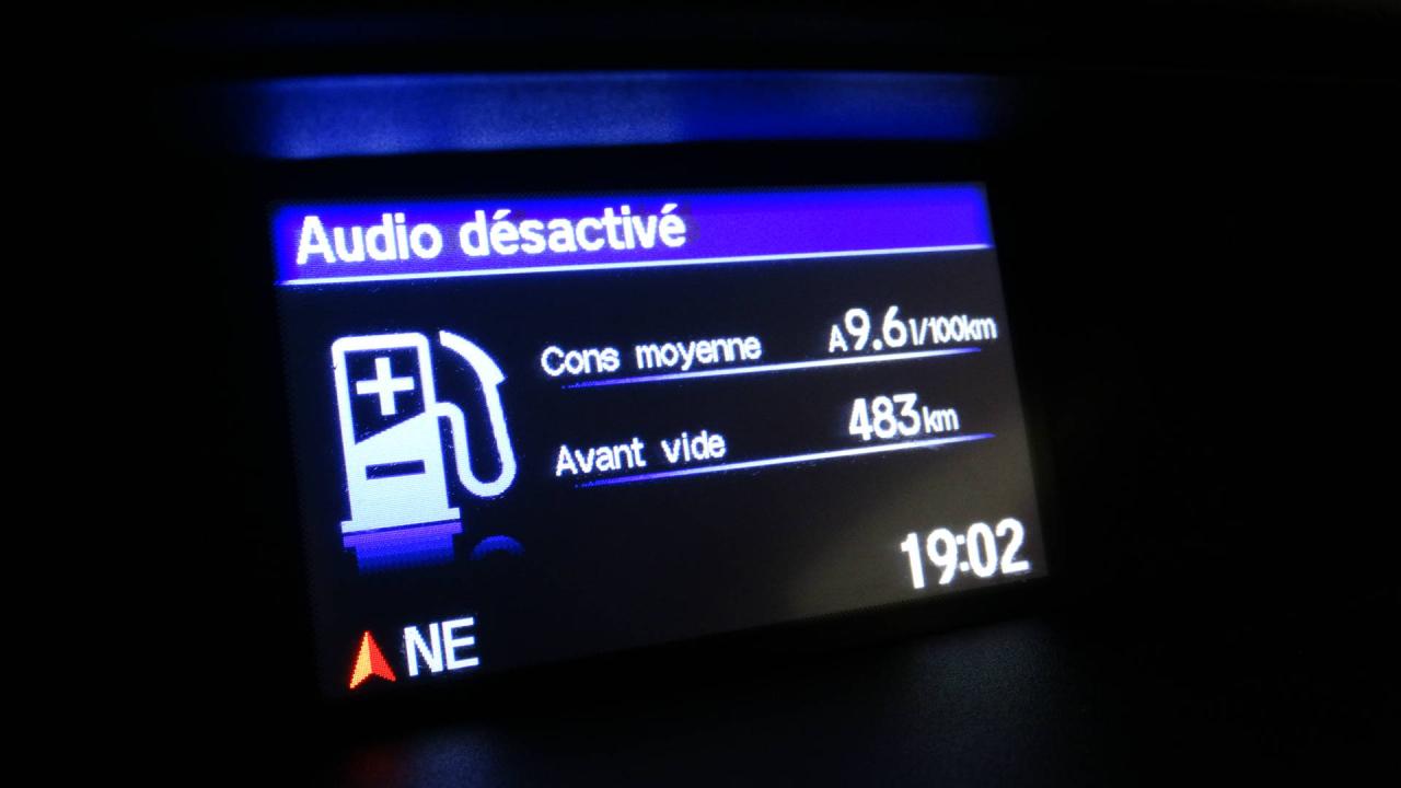 661183