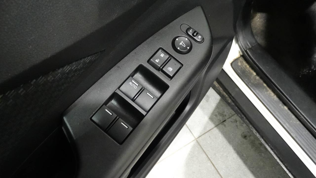 661183