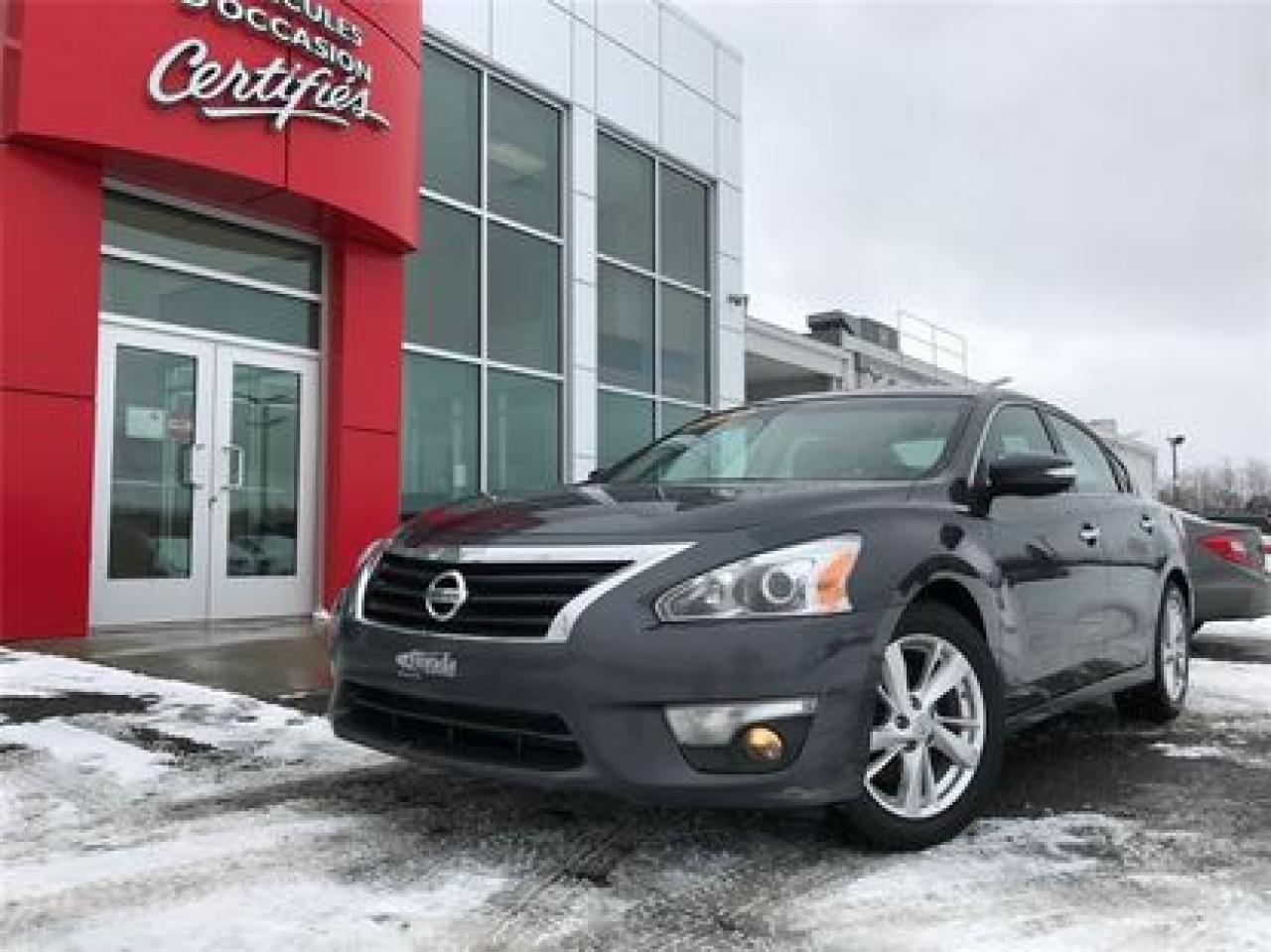 Used 2013 Nissan Altima  for sale in Victoriaville, QC