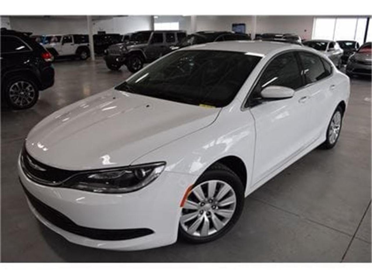 Used 2016 Chrysler 200 Lx-A/c-Mags for sale in Mascouche, QC
