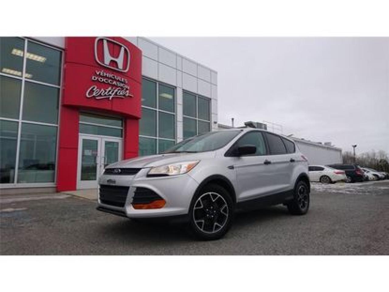 Used 2014 Ford Escape S for sale in Victoriaville, QC