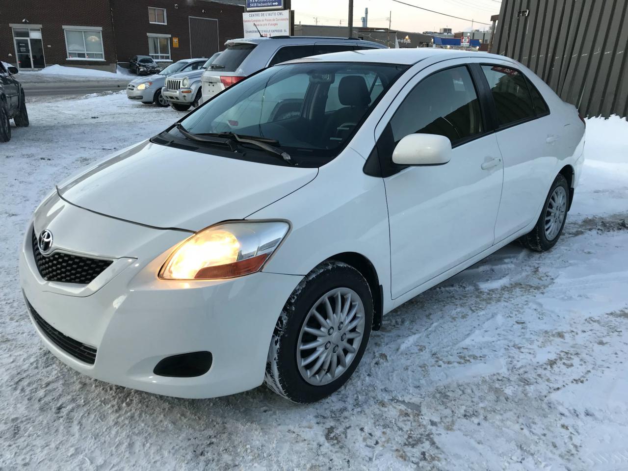 Used 2009 Toyota Yaris Berline 4 portes BM for sale in Montréal-Nord, QC