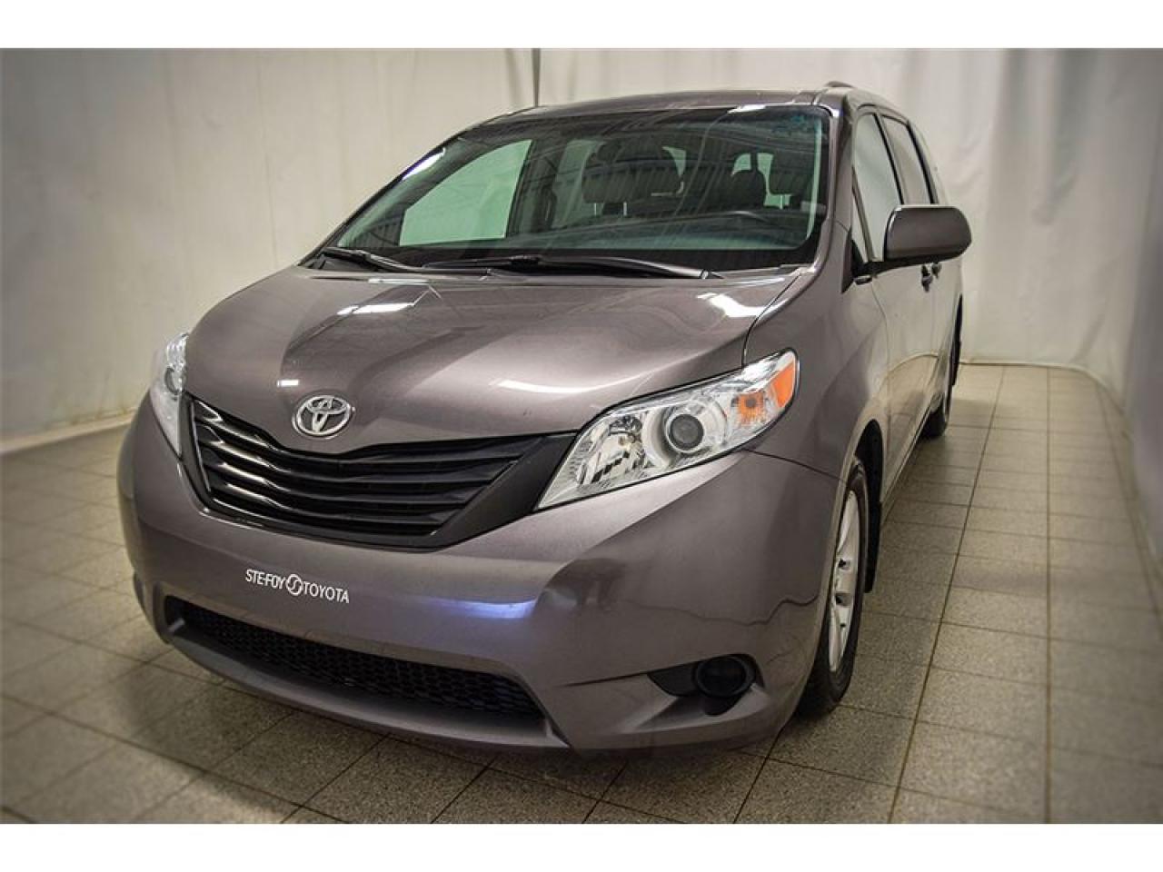 Used 2017 Toyota Sienna Ce, 7 Passagers for sale in Québec, QC