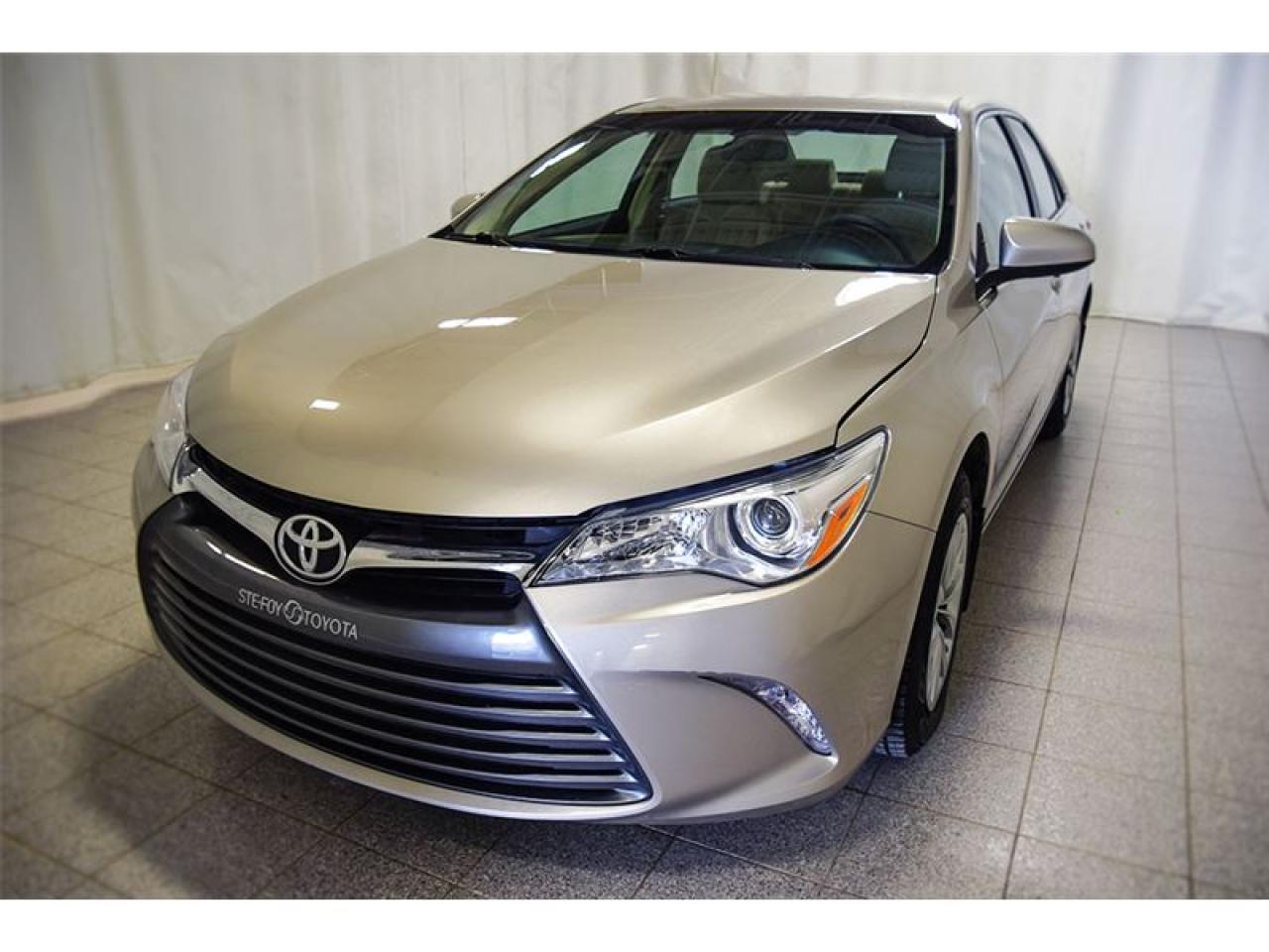 Used 2015 Toyota Camry Le, A/c, Bluetooth for sale in Québec, QC