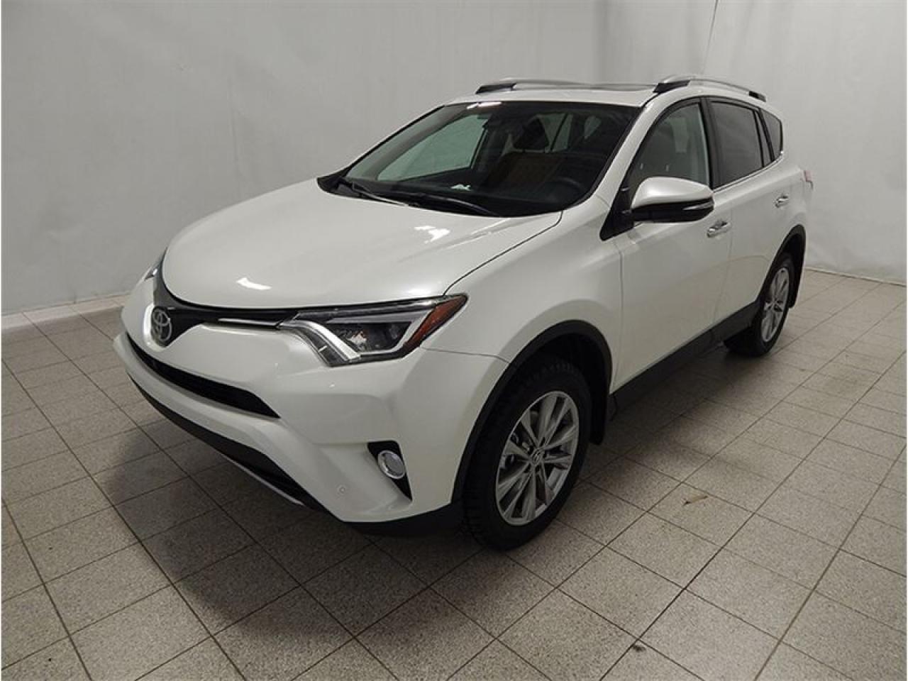 Used 2017 Toyota RAV4 Ltd Awd, Cuir, Gr for sale in Québec, QC