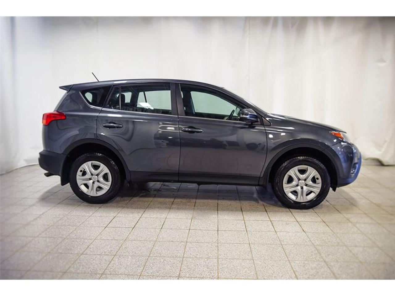 Used 2015 Toyota RAV4 Le, A/c, Bluetooth for sale in Québec, QC