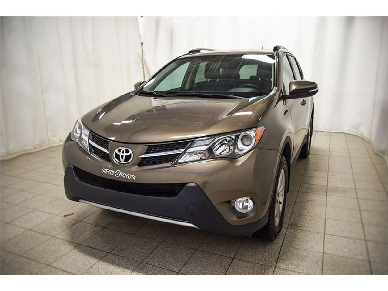 Used 2015 Toyota RAV4 Xle Awd T.ouvrant for sale in Québec, QC