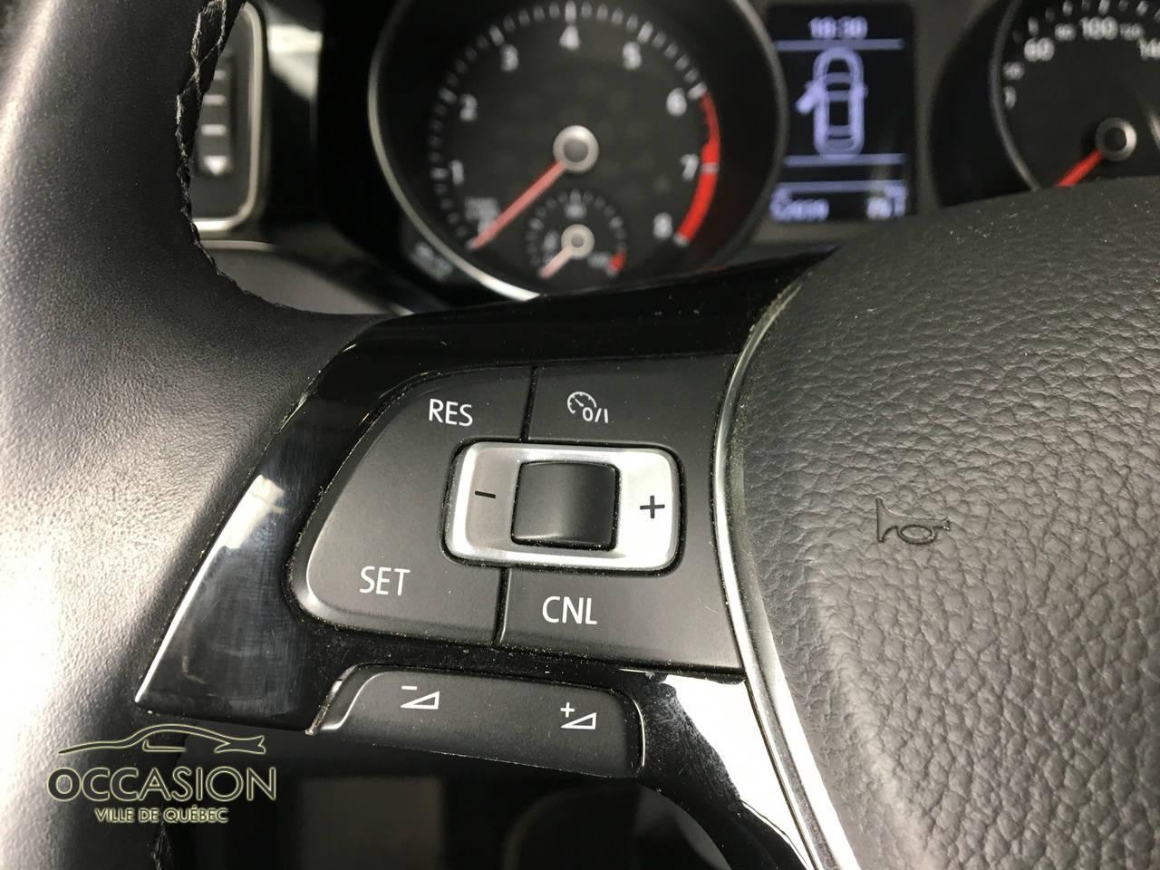 661818