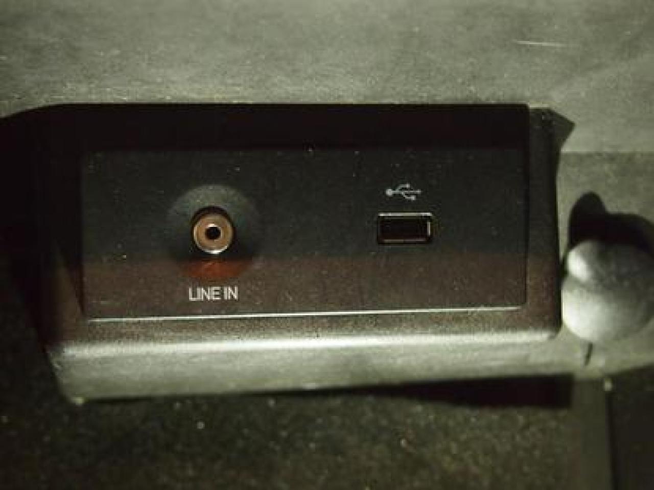 661819
