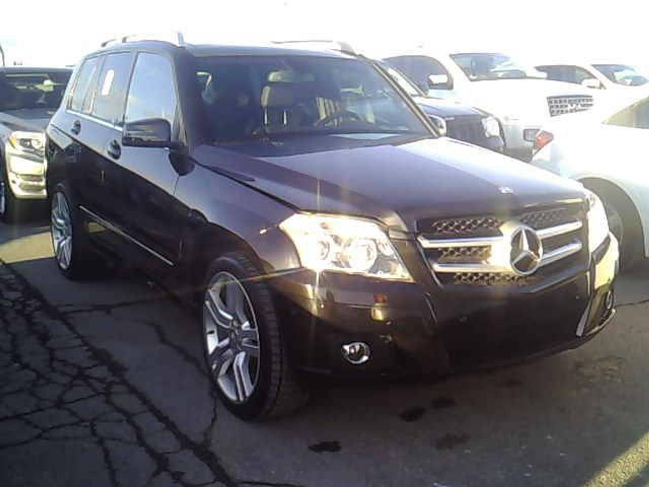 <a href=https://www.occasionvilledequebec.com/occasion/MercedesBenz-GLK350-2011.html>https://www.occasionvilledequebec.com/occasion/MercedesBenz-GLK350-2011.html</a>

SUPERBE MERCEDEZ BENZ GLK350 4MATIC AWD V6 3.5L 2011 AUTOMATIQUE 105181KM CUIR BIEN ÉQUIPÉ AVEC CLIMATISEUR, RÉGULATEUR DE VITESSE, JANTES EN ALLIAGE, TOIT PANORAMIQUE, GPS, GROUPE ÉLECTRIQUE, ETC...

FINANCEMENT 1-2-3E CHANCE AU CRÉDIT, 99.9% APPROUVÉ

4.9/5.0 DANS NOS AVIS FACEBOOK!

BIENVENUE CHEZ OCCASION VILLE DE QUÉBEC ! LA NOUVELLE RÉFÉRENCE EN MATIÈRE DE SERVICE CLIENT ET DE RESPECT DE VOS BESOINS ET DE VOS ATTENTES ! MEMBRE AMVOQ. RAPPORT CARPROOF POUR CHAQUE VÉHICULE. FINANCEMENT 1ERE, 2E ET 3E CHANCE AU CRÉDIT ET GARANTIES ADDITIONNELLES DISPONIBLES. 

NOUVEAU : GARANTIES KILOMÉTRAGE ILLIMITÉ DISPONIBLES ! ÉCHANGES ACCEPTÉES TEL QUE MOTO, VTT, CAMIONS, VUS, AUTOS, ETC.

VISITEZ NOUS SUR WWW.FACEBOOK.COM/OCCASIONQC OU WWW.OCCASIONVILLEDEQUEBEC.COM 

WE SPEAK ENGLISH ! 

OBTENEZ GRATUITEMENT UNE CARTE REMISE VOUS PROCURANT DES REMISES SUR DE LESSENCE, DE LÉPICERIE, RESTAURANTS, VÊTEMENTS OU ENCORE PLUS À LACHAT DUN VÉHICULE CHEZ NOUS !