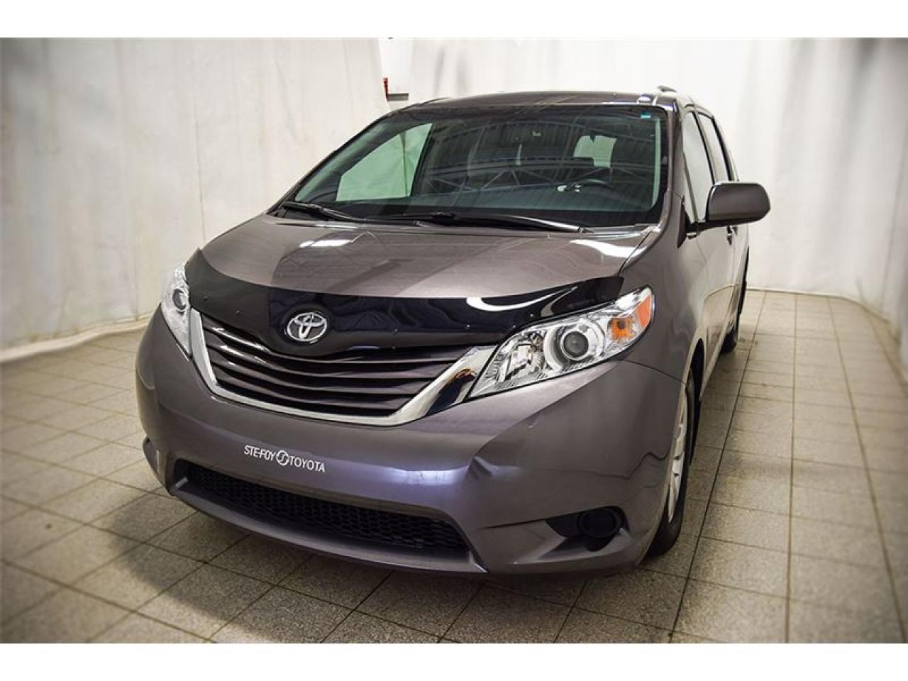 Used 2017 Toyota Sienna Le, 8 Passagers for sale in Québec, QC