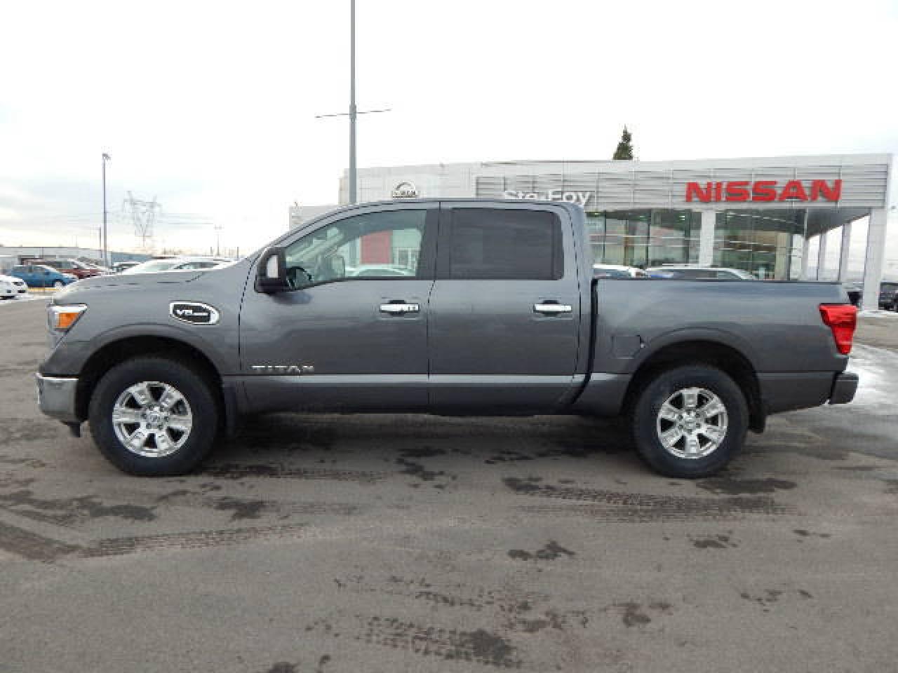 Used 2017 Nissan Titan Titan SV cabine double 4RM for sale in Ste-Foy, QC