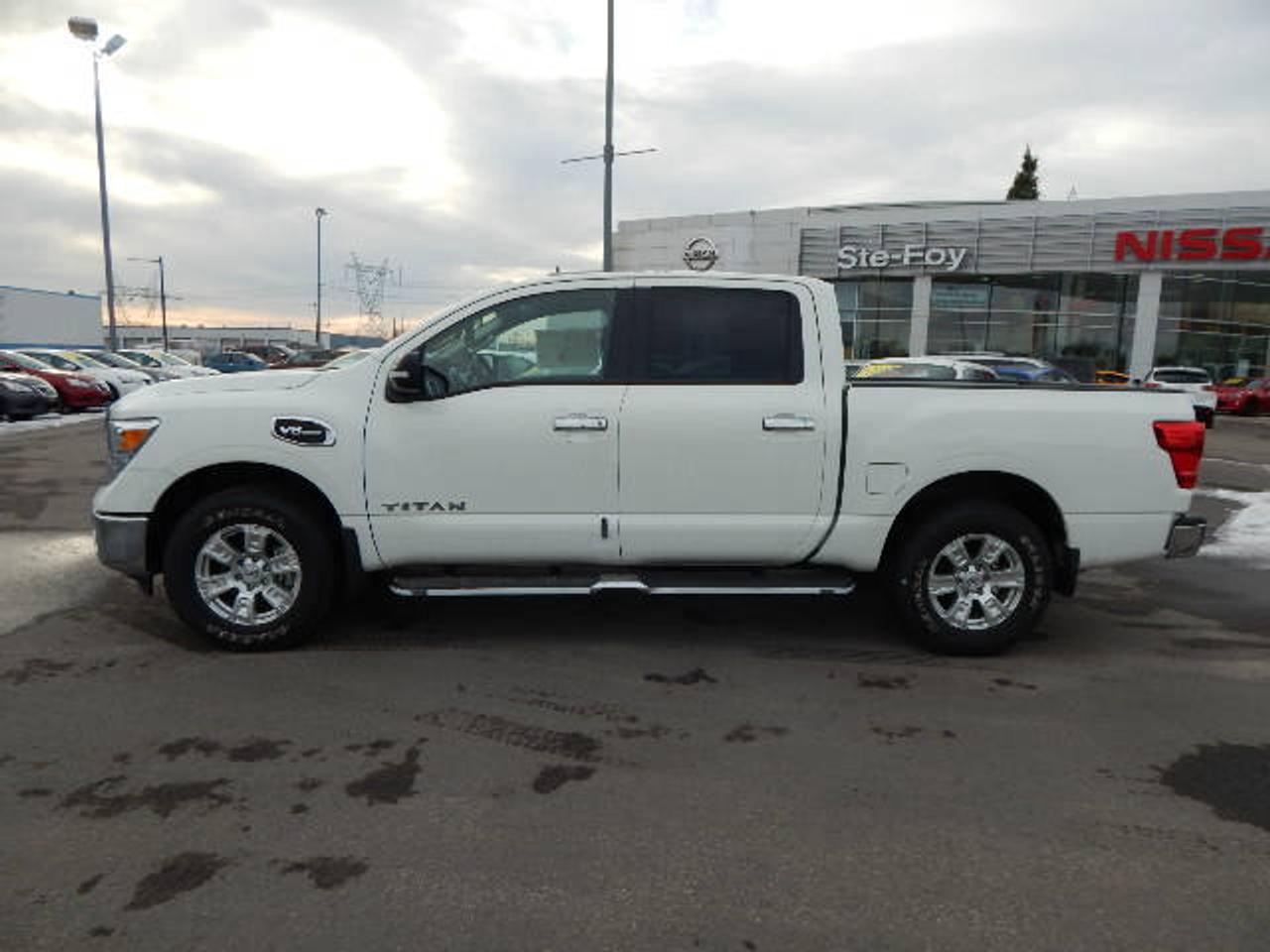 <a href=https://www.stefoynissan.com/occasion/Nissan-Titan-2017.html>https://www.stefoynissan.com/occasion/Nissan-Titan-2017.html</a>

Nissan Titan SV  Crew Cab 4RM comprenant 
Protecteur de caisse