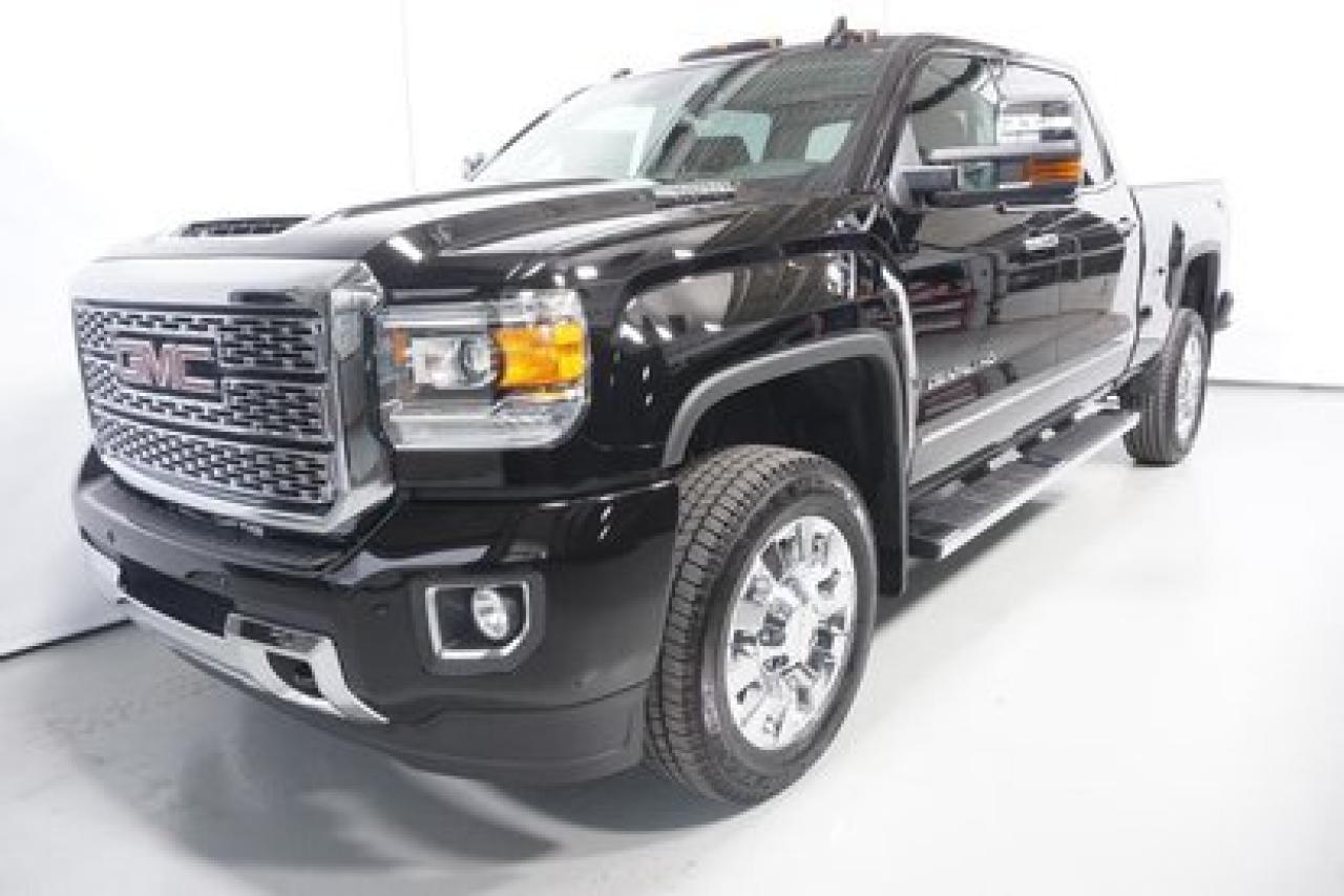 Used 2018 GMC Sierra 2500 Denali, Duramax for sale in Repentigny, QC