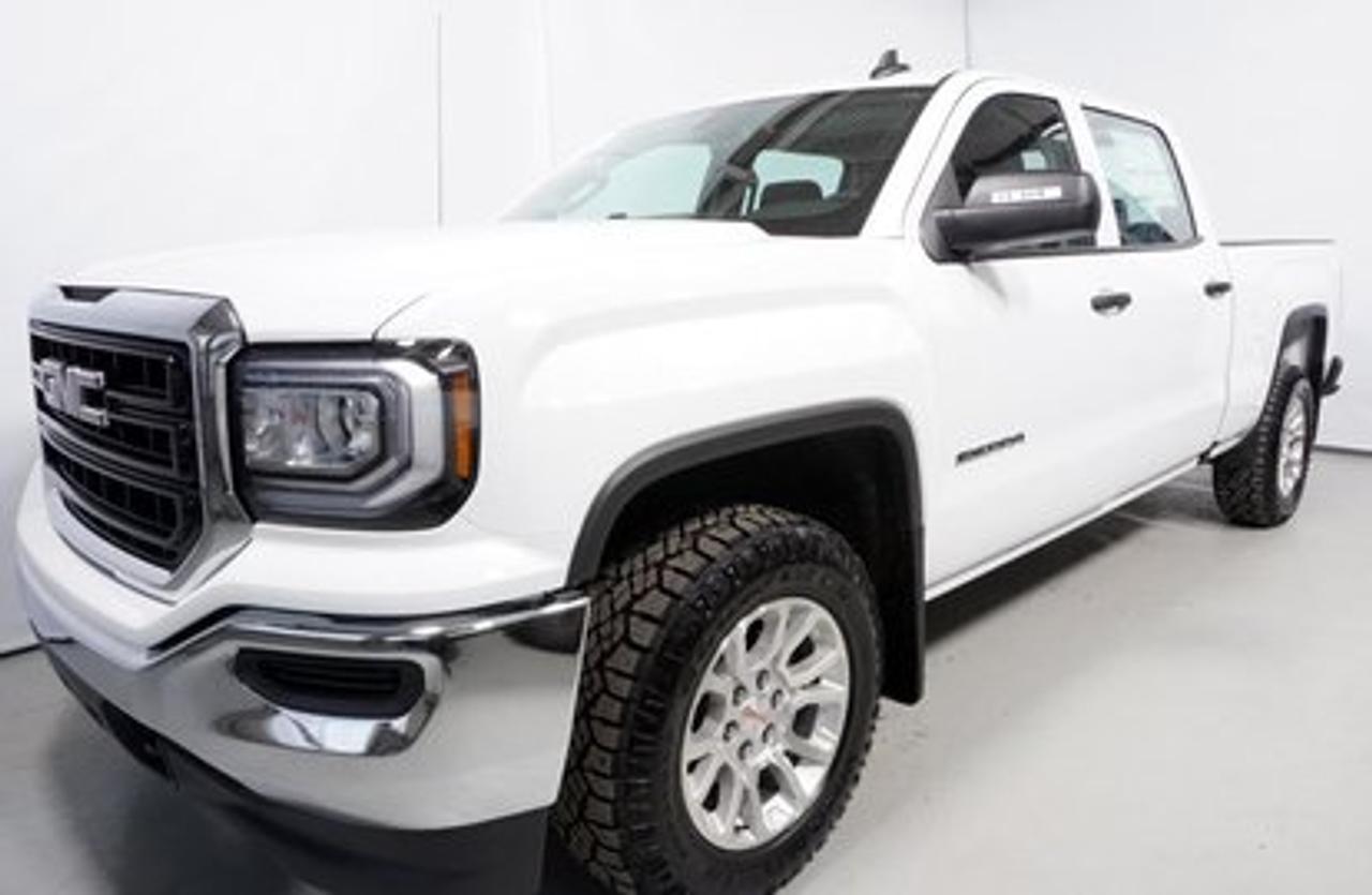 <a href=https://www.autoaubaine.com/GMC-Sierra 1500-c7016335.html>https://www.autoaubaine.com/GMC-Sierra 1500-c7016335.html</a>

GMC Sierra 1500 Base, Crew Cab  2018Régulateur de vitesse, Freins ABS, Contrôle de stabilité, Coussin gonflable conducteur, Coussins gonflables latéraux, Lecteur MP3, Volant ajustable, Caméra de recul, Direction assistée, Coussins gonflables arrière pour la tête, Siège conducteur - soutien lombaire, Freins à disque, Antipatinage, Système de surveillance de la pression des pneus, Technologie Bluetooth intégrée, Climatisation