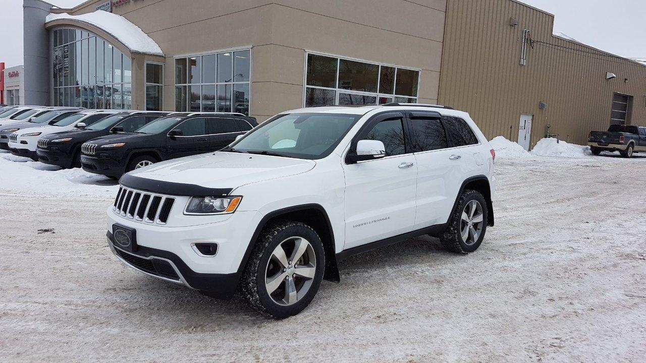 <a href=https://www.autoaubaine.com/Jeep-Grand Cherokee-c6970527.html>https://www.autoaubaine.com/Jeep-Grand Cherokee-c6970527.html</a>

Jeep Grand Cherokee Limited TRES BAS KM 2015Régulateur de vitesse, Toit ouvrant, Essuie-glaces intermittents, Essuie-glace arrière, Anti-démarreur, Freins ABS, Contrôle de stabilité, Coussin gonflable conducteur, Coussins gonflables latéraux, Démarreur à distance, Lecteur CD, Lecteur MP3, 6 Haut-parleurs, Portes électriques, Tachymètre, Vitres électriques, Air climatisé, Intérieur en cuir, Climatisation deux zones, Commandes audio au volant, Sièges arrières rabattables, Sièges chauffants, Siège mémoire, Volant ajustable, Tapis protecteurs, Vitres teintées, Attelage remorque, Phares haute intensité, Ordinateur de bord, Tout équipé, Caméra de recul, Radio AM/FM, Rétroviseurs, Volant gainé de cuir, Phares automatiques, Rétroviseur électrique, Sièges arrières chauffants, Direction assistée, Télédéverrouillage, Rétroviseurs chauffants, Banquette arrière divisé, Siège à réglage électrique, Système d\alarme, Coussins gonflables arrière pour la tête, Siège conducteur - soutien lombaire, Siège passager - soutien lombaire, Essuie-glace détecteur de pluie, Démarrage sans clé, Freins à disque, Sièges chauffants - Avant, Rétroviseurs électriques, Jantes en alliage, Antipatinage, Phares antibrouillards, Verrous de sécurité pour enfants, Système de surveillance de la pression des pneus, Sièges baquets, Prise Auxiliaire, Technologie Bluetooth intégrée, Port USB, Climatiseur automatique, Aide au stationnement (capteurs), Cache bagages, Coussin gonflable - Commutateur de mise en/hors fo, Rétroviseur à atténuation automatique, Aluminium, Climatisation, Volant chauffant