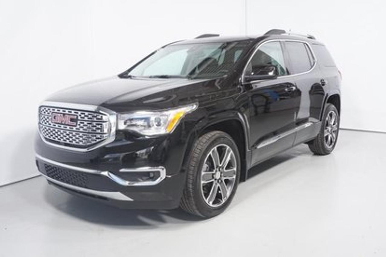 <a href=https://www.autoaubaine.com/GMC-Acadia-c6916856.html>https://www.autoaubaine.com/GMC-Acadia-c6916856.html</a>

GMC Acadia Denali, AWD  2018Régulateur de vitesse, Essuie-glaces intermittents, Freins ABS, Coussin gonflable conducteur, Coussins gonflables latéraux, Démarreur à distance, Lecteur MP3, Siège mémoire, Volant ajustable, Tapis protecteurs, Attelage remorque, Caméra de recul, Volant gainé de cuir, Phares automatiques, Rétroviseur électrique, Sièges arrières chauffants, Sièges de troisième rangée, Rétroviseurs chauffants, Siège à réglage électrique, Coussins gonflables arrière pour la tête, Siège conducteur - soutien lombaire, Siège passager - soutien lombaire, Siège refroidissant, Démarrage sans clé, Freins à disque, Sièges chauffants - Avant, Phares antibrouillards, Verrous de sécurité pour enfants, Système de surveillance de la pression des pneus, Sièges baquets, Technologie Bluetooth intégrée, Climatisation arrière, Rétroviseur à atténuation automatique, Surveillance de langle mort, Aluminium, Climatisation, Volant chauffant