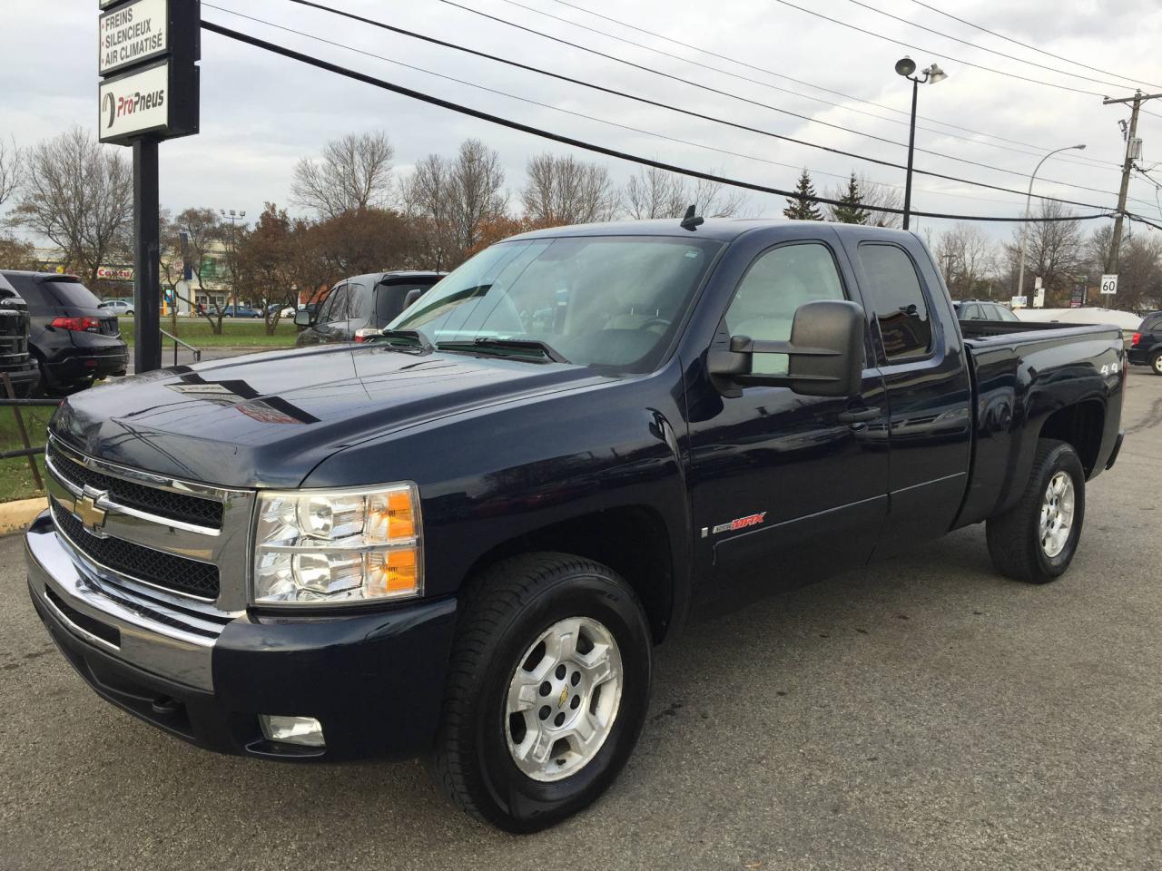 Used 2007 Chevrolet Silverado 1500 VORTEC MAX LT 4X4 for sale in Laval, QC