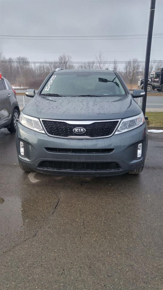 Used 2015 Kia Sorento LX for sale in Vaudreuil-Dorion, QC