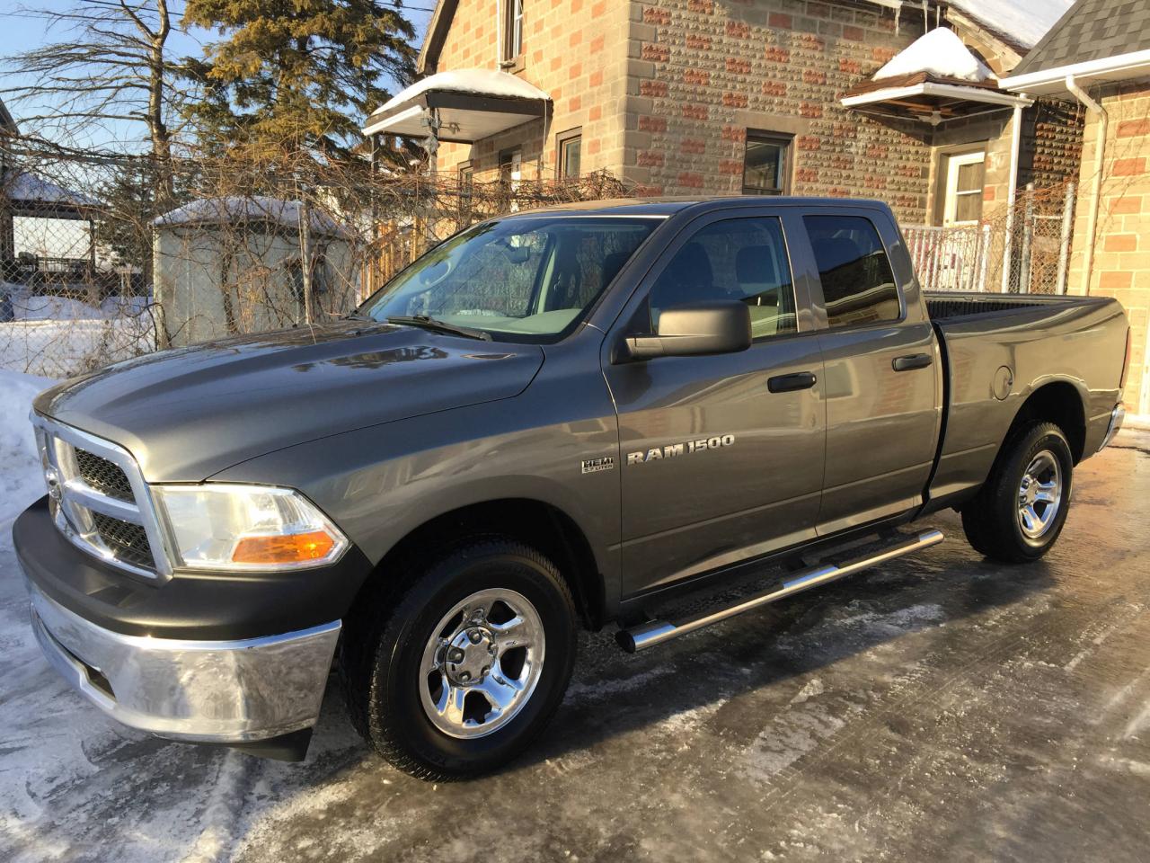 Used 2012 Ram 1500 SXT QUAD CAB, 4X4 5.7 HEMI for sale in Laval, QC