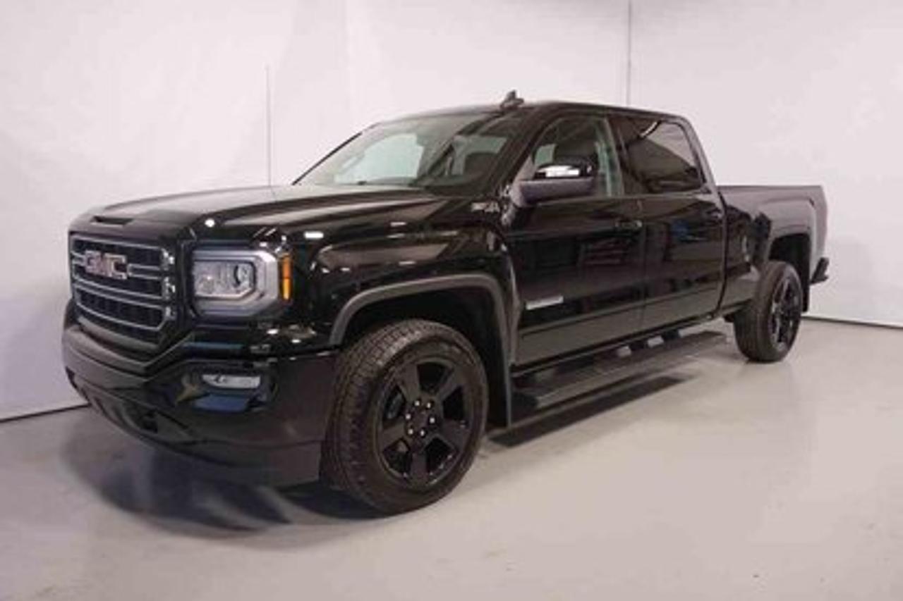 <a href=https://www.autoaubaine.com/GMC-Sierra 1500-c6910208.html>https://www.autoaubaine.com/GMC-Sierra 1500-c6910208.html</a>

GMC Sierra 1500 SLE, Crew Cab  2018Régulateur de vitesse, Freins ABS, Contrôle de stabilité, Coussin gonflable conducteur, Coussins gonflables latéraux, Lecteur CD, Lecteur MP3, Volant ajustable, Tapis protecteurs, Caméra de recul, Volant gainé de cuir, Rétroviseur électrique, Direction assistée, Rétroviseurs chauffants, Coussins gonflables arrière pour la tête, Siège conducteur - soutien lombaire, Freins à disque, Antipatinage, Système de surveillance de la pression des pneus, Technologie Bluetooth intégrée, Roue de secours - Temporaire, Climatisation