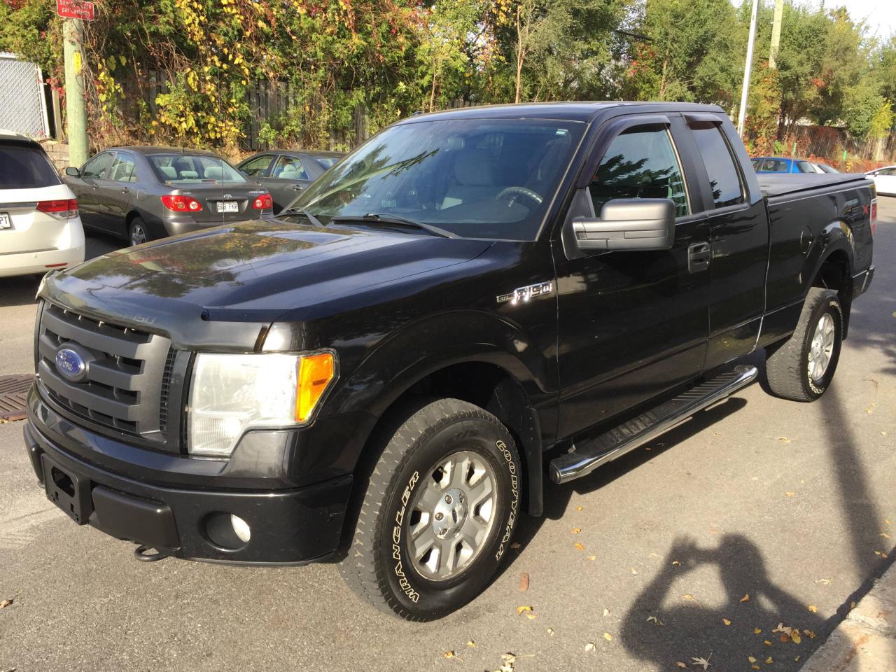 Used 2011 Ford F-150 Super Cab STX 4X4 for sale in Laval, QC