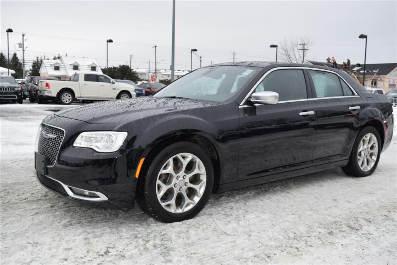 Used 2017 Chrysler 300 Awd Luxury+démarreur for sale in Sherbrooke, QC
