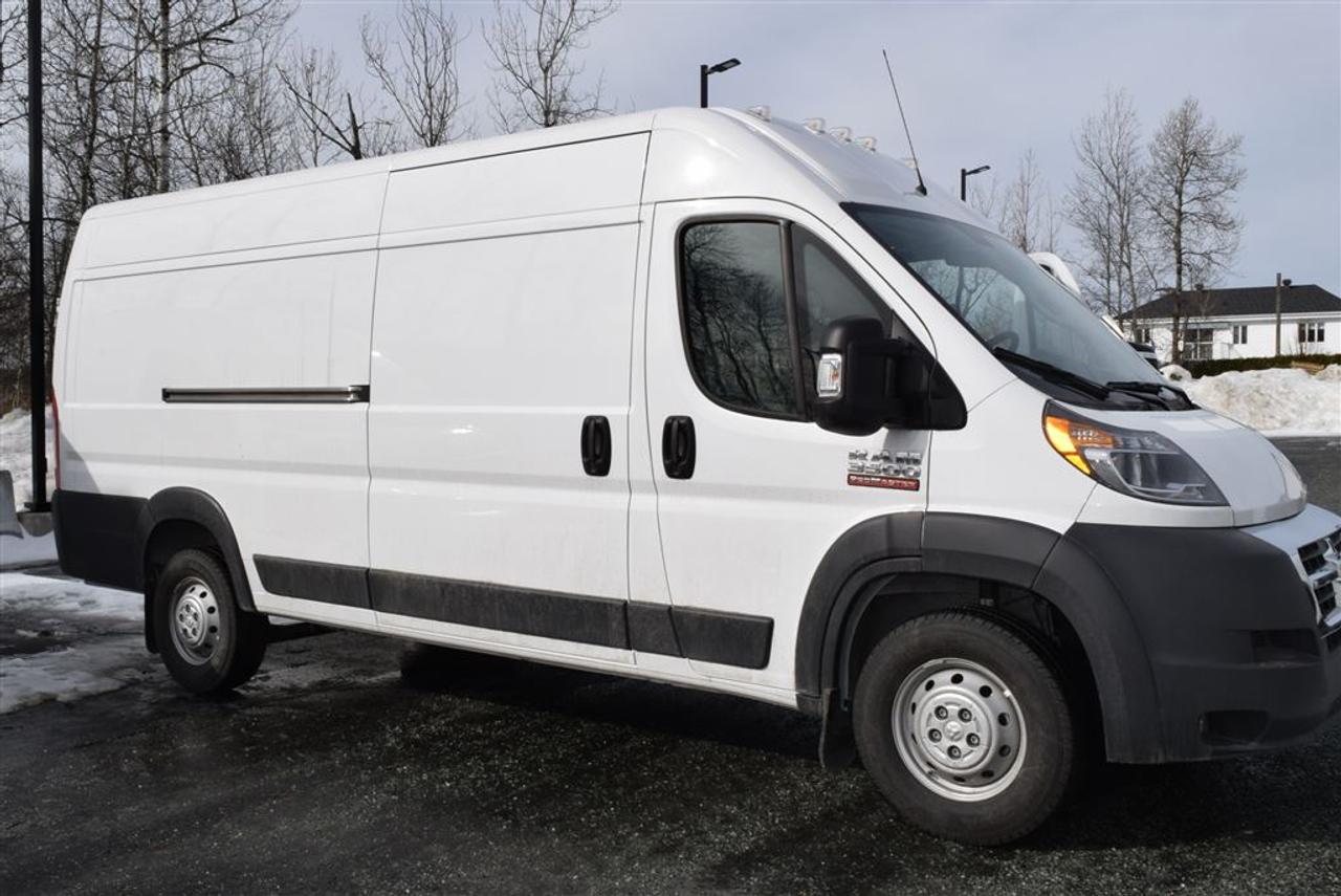 <a href=https://www.elitechrysler.com/occasion/RAM-Promaster-2018.html>https://www.elitechrysler.com/occasion/RAM-Promaster-2018.html</a>

Ensemble attelage de remorque Mopar, ensemble commodités intérieur, Retroviseur extérieur chuffant repliables à commande électrique, alarme de sécurité, bavette garde de boue avant arrière, cruise, suspension renforcée, véhicule garantie par le manufacturier,   Auto, à vendre Chez Élite Chrysler Jeep Dodge Ram, le plus grand choix en inventaire. À Sherbrooke en Estrie   Possibilité de Livraison partout au Québec !!!!!!  Pour plus de détails, pour un essai routier ou même lachat, Communiquer avec lun de nos conseillers en vente sans frais au 1-888-647-5468.  Financement sur place. (1ère et 2ième Chance)